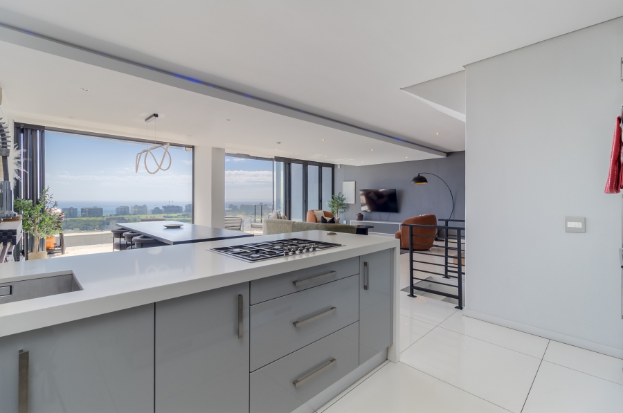 To Let 3 Bedroom Property for Rent in Green Point Western Cape